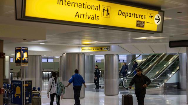 Neue Visa-Gebühren: US-Firmen: Mitarbeiter mit H1B-Visum sollen im Land bleiben