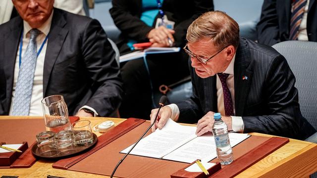 Atomstreit mit Teheran: Berlin, Paris und London fordern rasches Einlenken von Iran