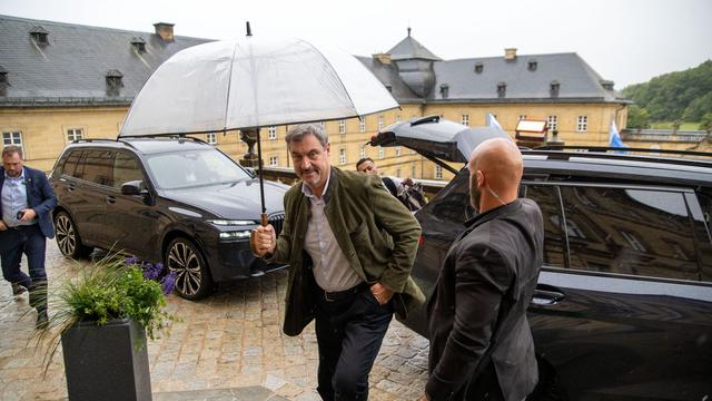 CSU-Klausur: Söder will Handyverbot bis einschließlich siebte Klasse