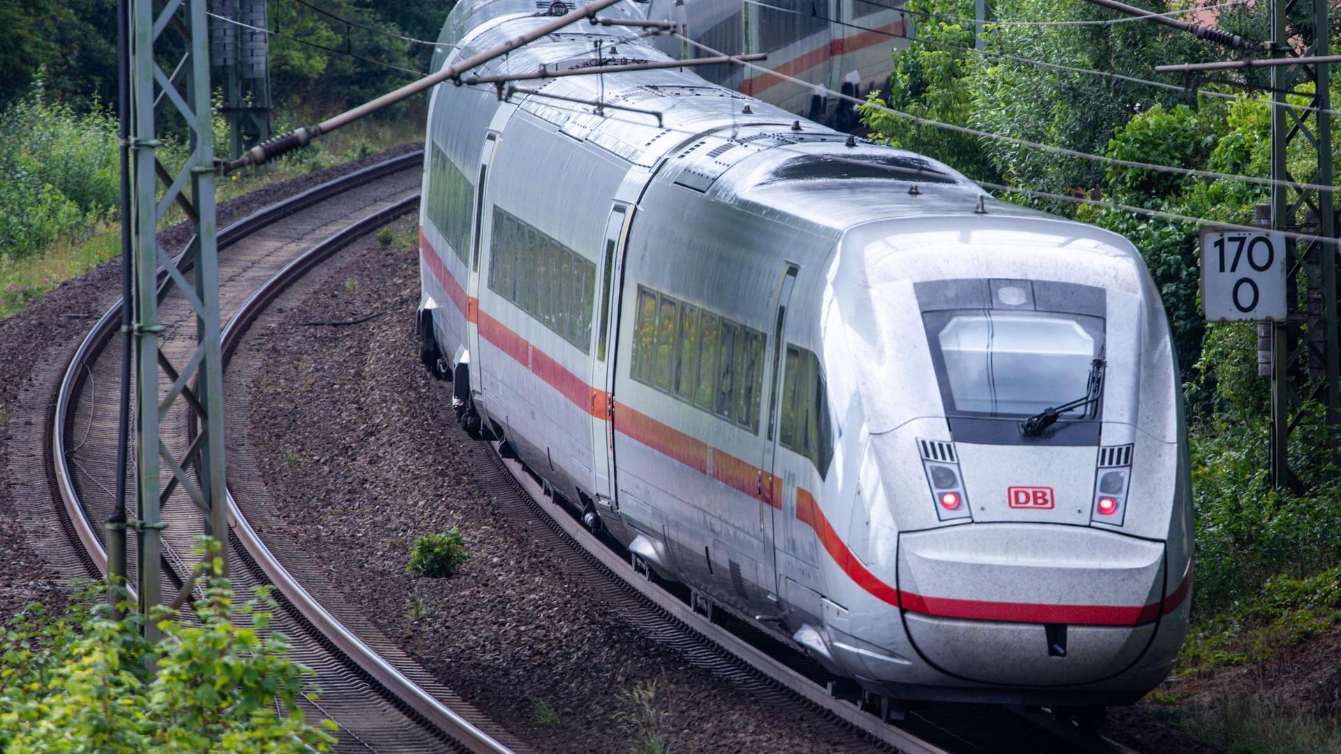 Deutsche Bahn: DB kündigt bessere Verbindungen an - Bauarbeiten bis Juli 26