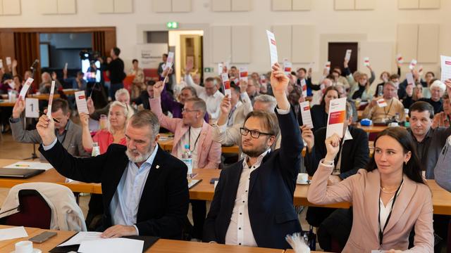 BSW in Thüringen: BSW-Parteitag: "Rüstungsproduktion nicht mit uns"