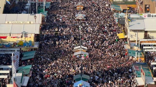 Oktoberfest: Wiesn überfüllt: CSU und ÖDP fordern Aufklärung