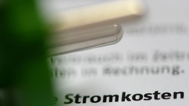 Energiekosten: Verbraucher zahlen weniger für Strom und Gas