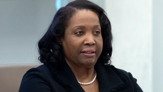 Gerichtsstreit: Supreme Court lässt Fed-Vorständin vorerst im Amt