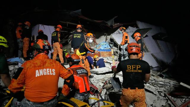 Stärke 6,9: Erdbeben auf den Philippinen: Opferzahl steigt auf 72