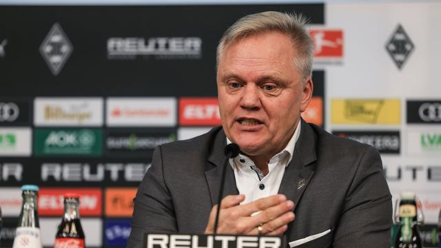 Fußball-Bundesliga: Nach Virkus-Rücktritt: Sportchef vor Trainerentscheidung