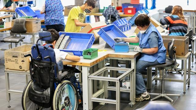 Arbeit: Hessen will höhere Löhne für Menschen mit Behinderungen