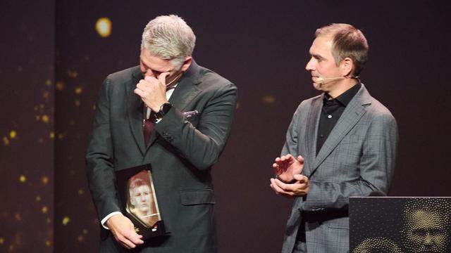 Ehrung in Dortmund: Sechs Fußball-Idole in Hall of Fame - Schweinsteiger weint