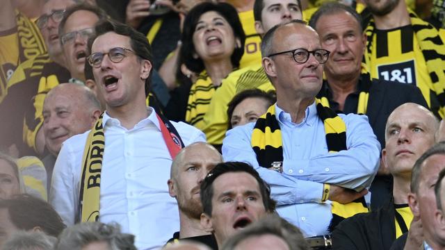 Fußball: Videobeweis abschaffen? Kanzler Merz hätte nichts dagegen