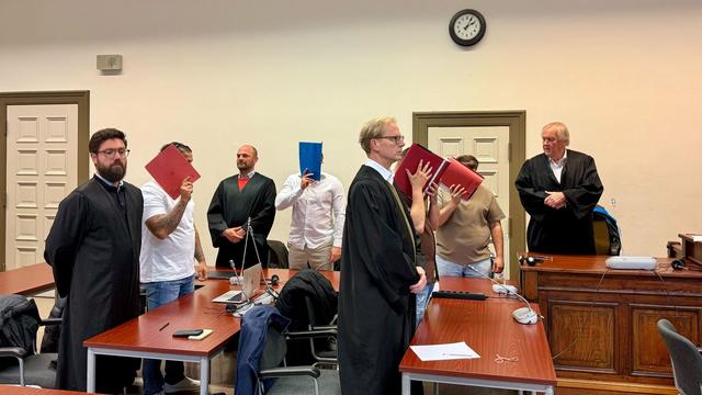 Kriminalität: Mehrere Jahre Haft für vier Männer wegen Drogenhandels