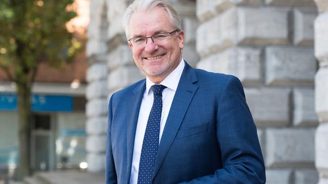 Zählpanne bei Kommunalwahl: Mülheimer CDU-OB Buchholz nach Wahlpanne im Amt bestätigt