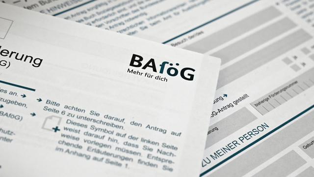 Digitalisierung: Ohne Drucker geht nichts im Bafög-Amt in MV