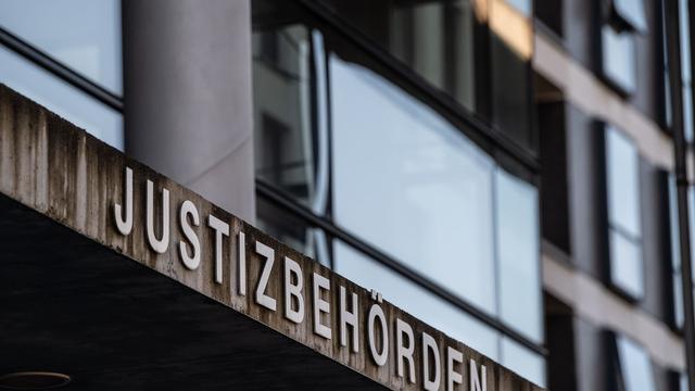 Justiz: Prozess um Armbrust-Mord in Klinik gestartet