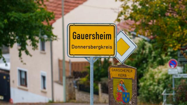 Schweitzer: Regierungschef verurteilt Einschüchterungen und Bedrohungen