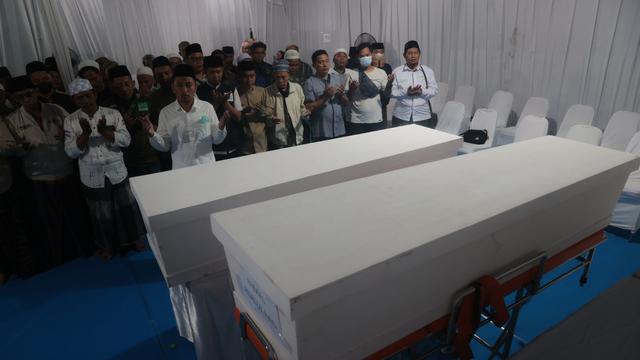 Bergungsarbeiten beendet: Traurige Bilanz nach Schuleinsturz in Indonesien: 61 Tote