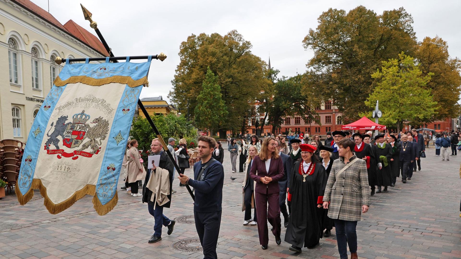 Hochschulen: Rund 2.800 Erstsemester starten an der Uni Rostock