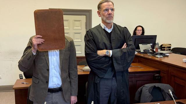 Justiz: Messerattacke: Nebenklage fordert 14 Jahre Haft