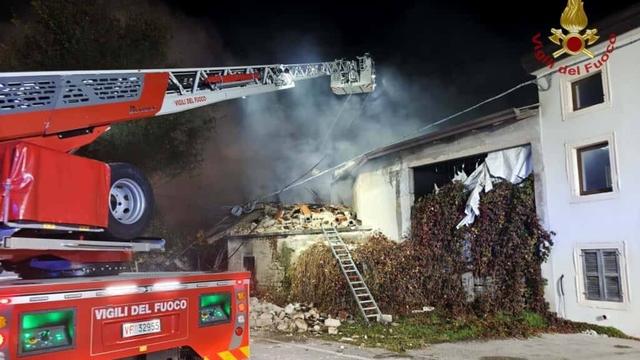 Notfälle: Berichte: Drei Polizisten in Italien bei Explosion getötet