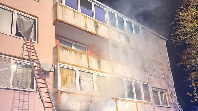 Brände: Kellerbrand in Detmold: Feuerwehr evakuiert 31 Bewohner