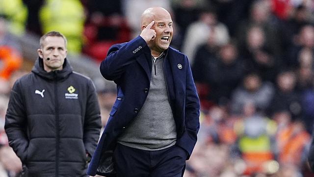 Champions League: Flugzeug-Panne: Liverpools Verspätung hat Folgen