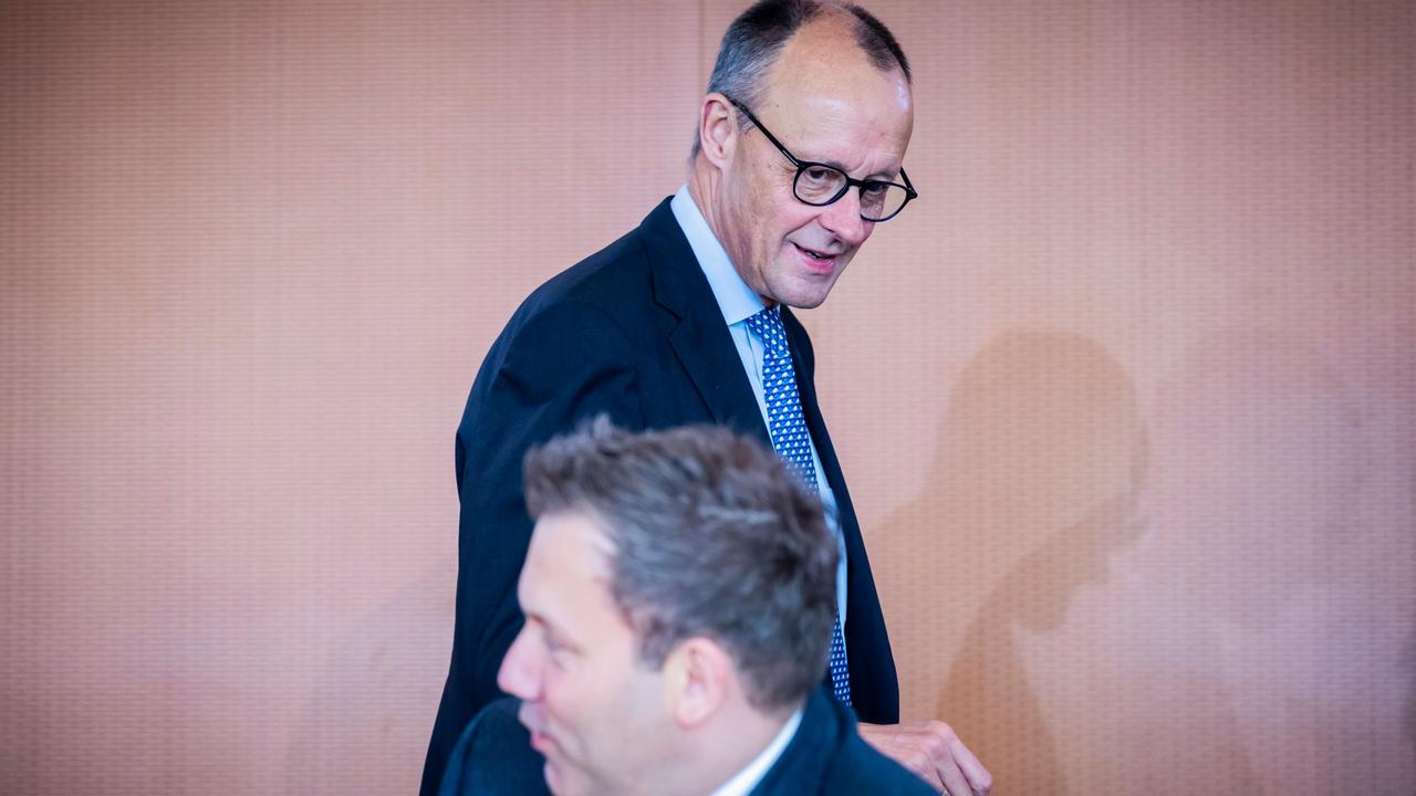 Kanzler konkretisiert Aussage: Merz reagiert auf Kritik an "Stadtbild"-Äußerung  | DIE ZEIT