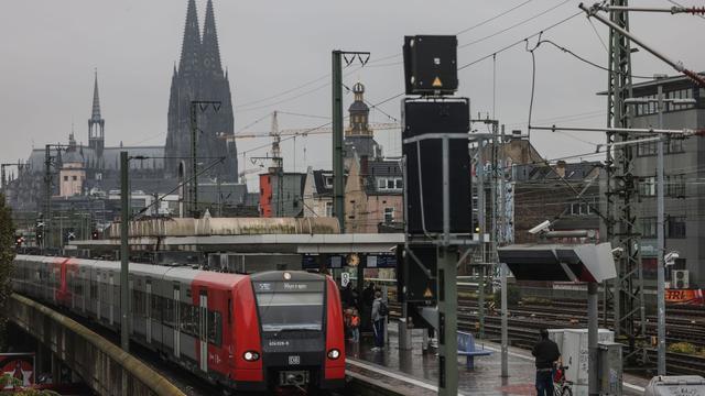 Bahn: Signalstörung behoben: Bahnverkehr im Raum Köln läuft wieder