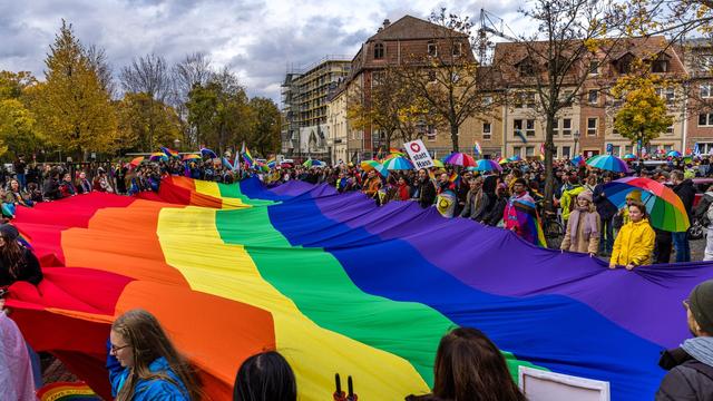 Queere Community: Protest und Polizeieinsatz beim CSD in Cottbus
