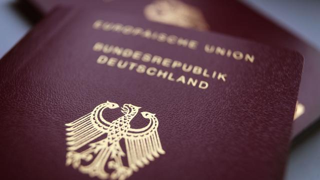 Urteil: Gericht: Anspruch auf zweiten Pass bei Einreiseproblemen