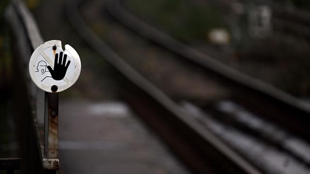 Nah- und Fernverkehr: "Im Zeitplan": Ende von Bahnsperrung im Ruhrgebiet in Sicht