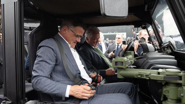 Rüstungsgipfel: Rhein will Verteidigungsmilliarden nach Hessen holen