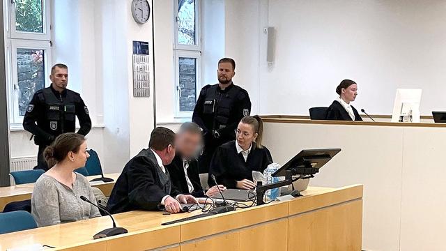 Urteil: Lehrer wegen sexuellen Missbrauchs an Schülerin verurteilt