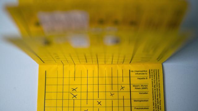 Gefahr für Jugendliche: Stiko empfiehlt Impfung gegen Meningokokken für Kinder ab 12