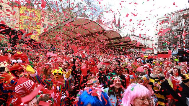 Jecke Jahreszeit: Studie: Karnevalisten geben mehr Geld aus als früher