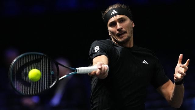 Tennis: Zverev wahrt Titelchance in Paris - Nun gegen Angstgegner