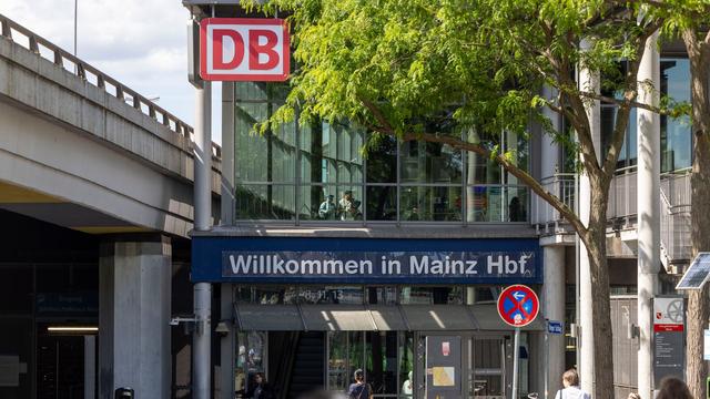 Bahnhöfe und Stadtbild-Debatte: Eder: Angstraum Bahnhof beleben