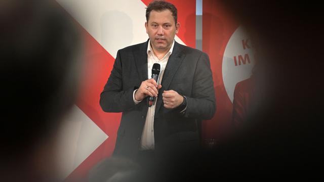 Vor "Stahlgipfel": Klingbeil fordert Ende aller Stahlimporte aus Russland