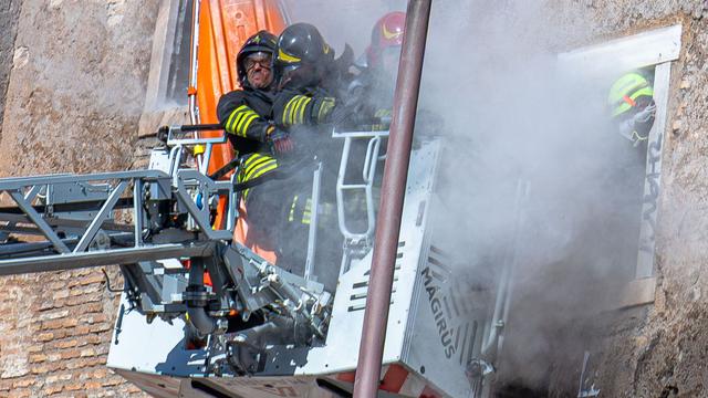 Unglück in Italien: Verschütteter Bauarbeiter nach Turmeinsturz in Rom gestorben