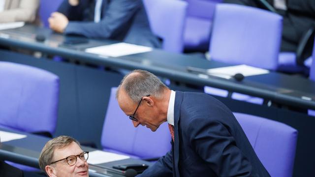 Flüchtlinge aus Syrien: Der Kanzler und Wadephuls Kompass