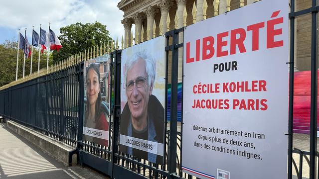 Belastete Beziehungen: Erleichterung nach Haftentlassung von zwei Franzosen im Iran