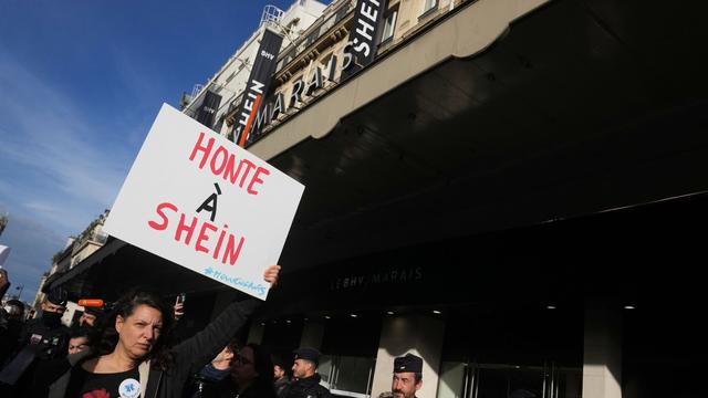 Handel: Streit um Shein in Frankreich: Ladenöffnung und Seitensperre