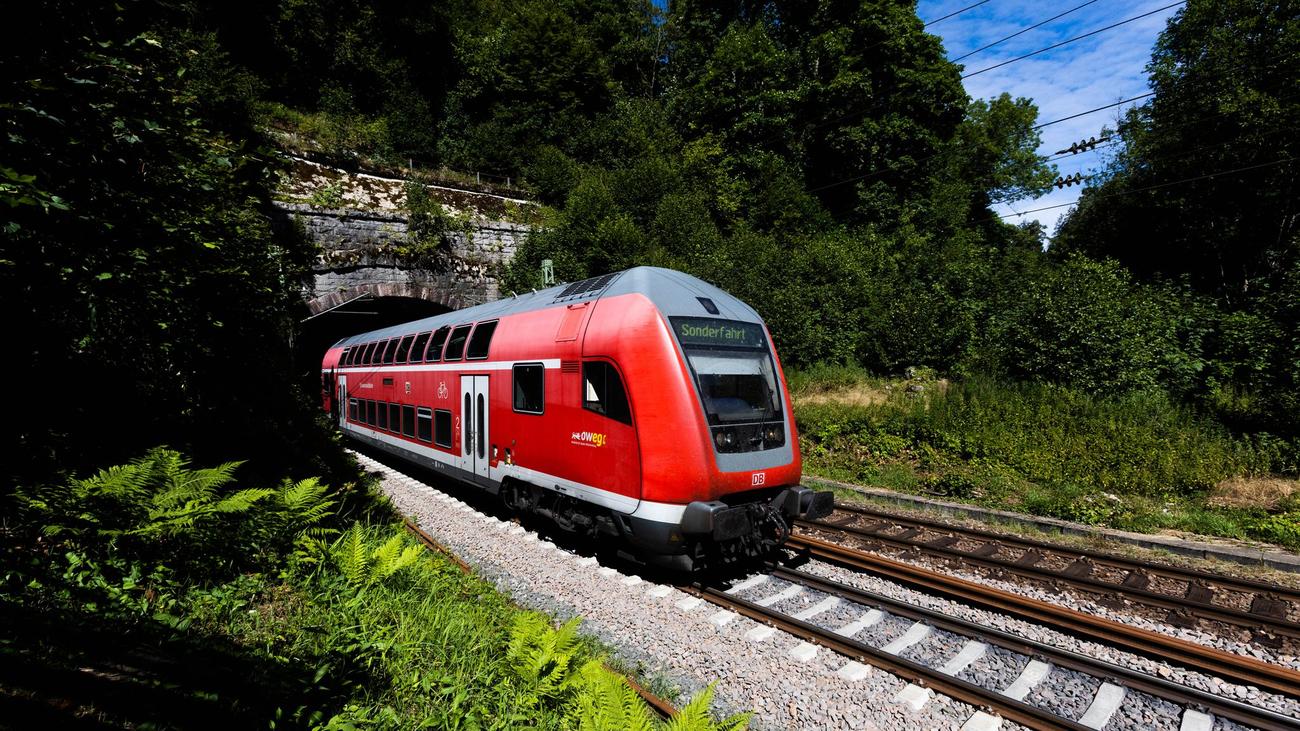 Bahn: Schwarzwaldbahn wieder gesperrt - Wie Reisende weiterkommen