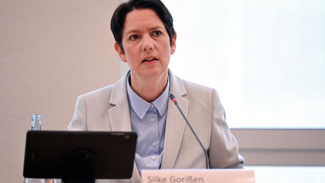 Ministrica za kmetijstvo NRW predstavlja strategijo za zmanjšanje uporabe pesticidov