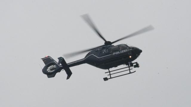 V Berlinu 13-letnik z laserjem ogrozil posadko helikopterja