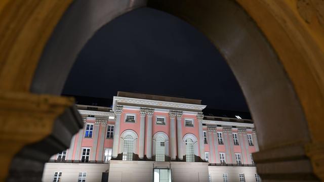 Austritte beim BSW: Koalitionskrise in Brandenburg – Wohin steuern SPD und BSW?