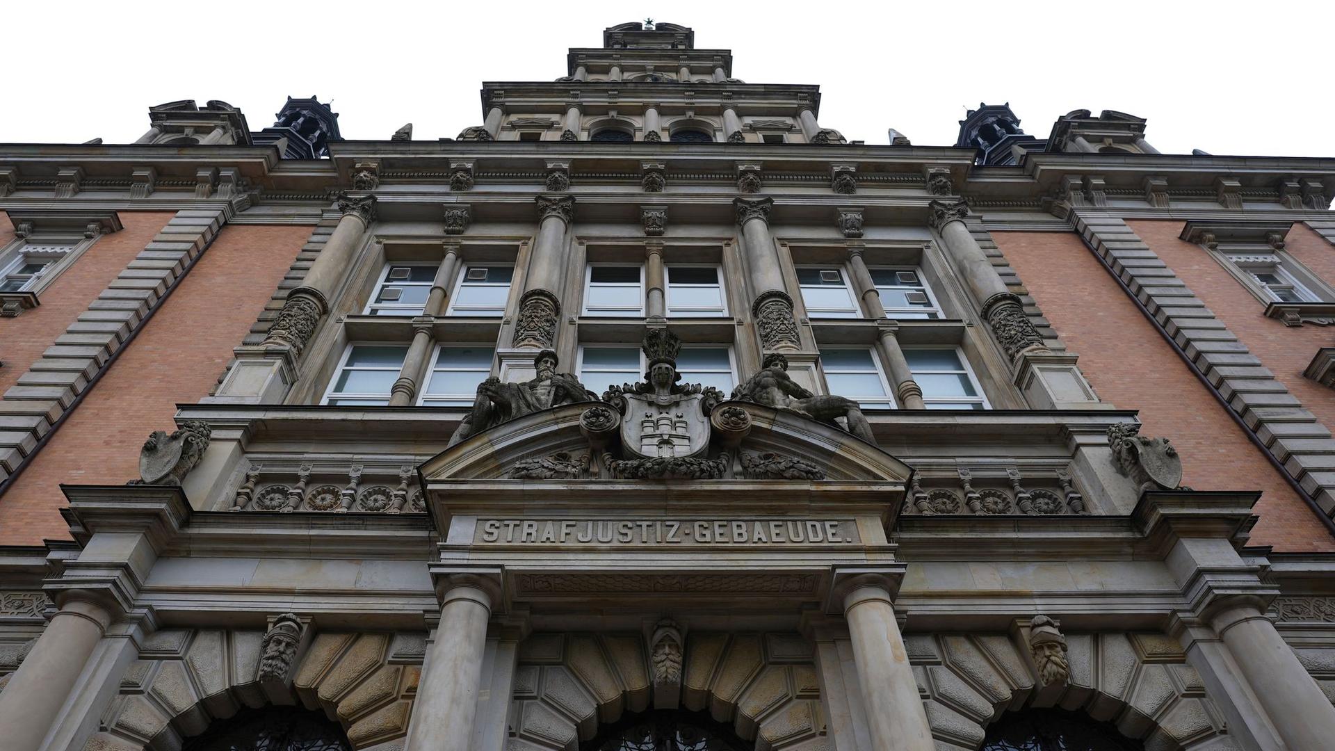 Drogenkriminalität: Falsche Adresse auf Paketen mit Kokain - Prozess in Hamburg