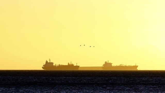 Vor der Küste der Emirate: "Staatliche Aktivität": Öltanker ändert Kurs Richtung Iran