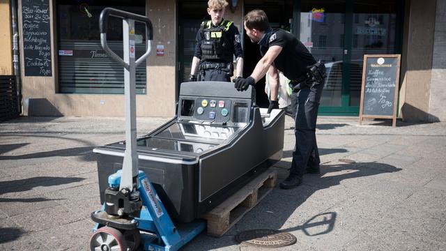 CDU želi okrepiti boj proti organiziranemu kriminalu, ki vključuje trgovino z drogami, orožjem in ljudmi