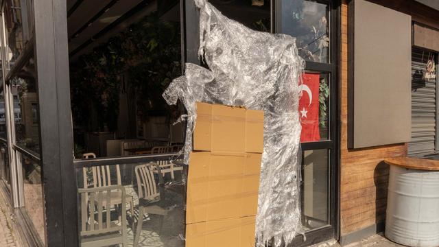 Vergiftet durch Lebensmittel?: Hamburger Mutter und Kinder werden in Türkei beigesetzt