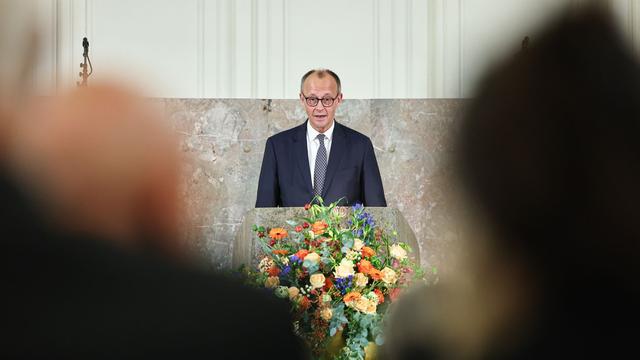 Gedenkfeier in der Paulskirche: Merz würdigt verstorbenen Bankier Friedrich von Metzler