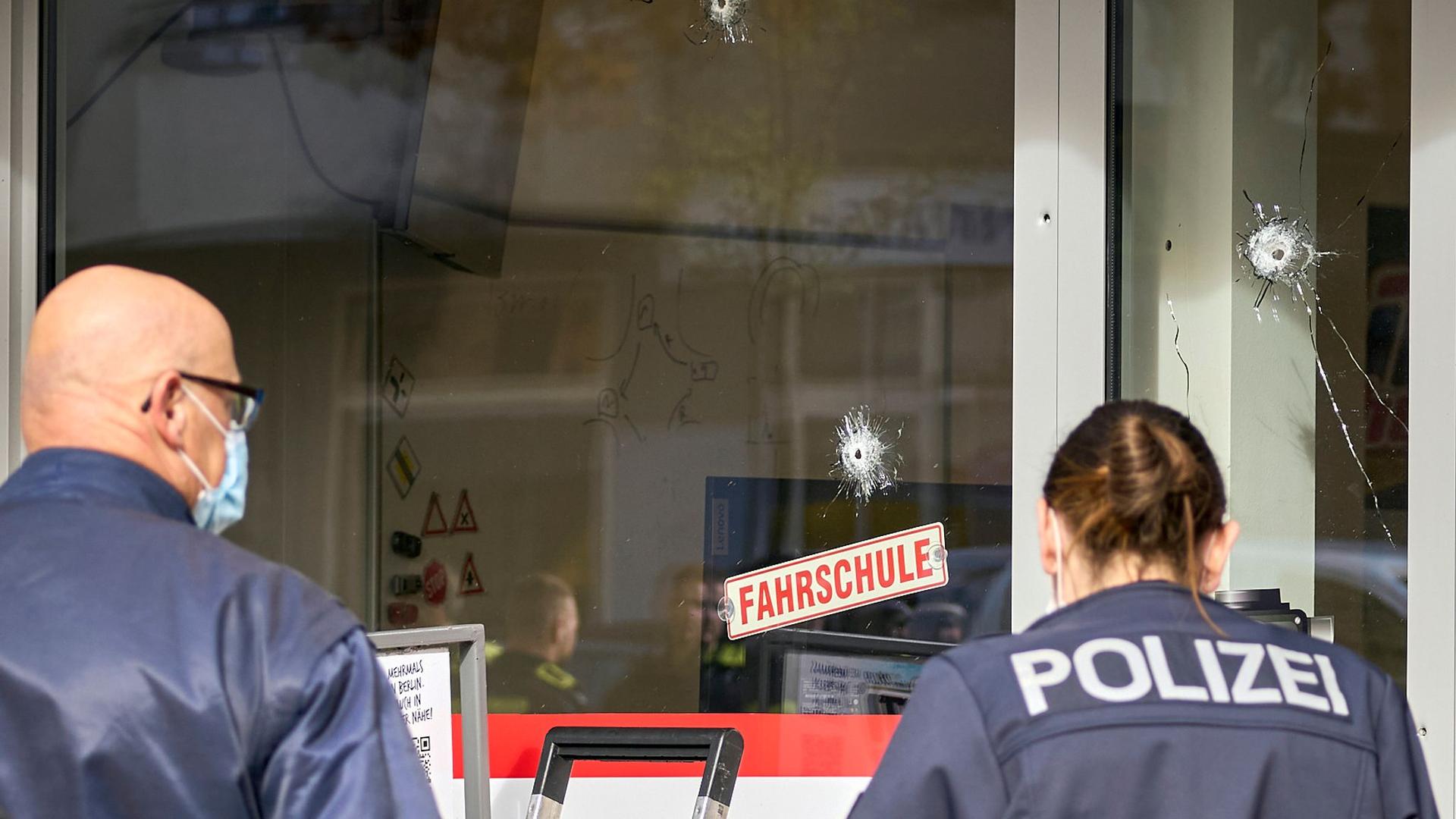 Kriminalität: Erneut Schüsse auf Fahrschule in Berlin-Reinickendorf